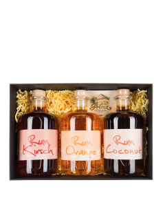 Nr. 17 - Alles Rum Geschenkpaket von Prinz mit je einer 0,5-Liter-Flasche Rum Kirsch, Rum Orange und Rum Coconut in schöner Geschenkschachtel. 