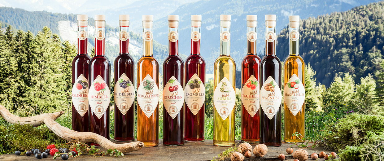 Die Wild Lik&ouml;re von Prinz mit den Sorten Waldbeere, Kirsch, Haselnuss, Himbeere, Subira, Walnuss, Zirbe und Brombeere sind eine echter Fruchtgenuss!