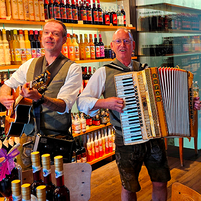 Trio spielt bei Hoffest im Prinz Hofladen