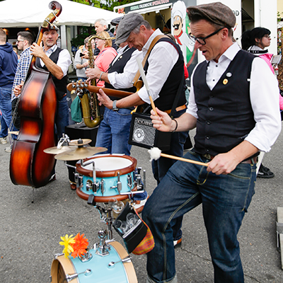 Band spielt auf Prinz Hoffest 