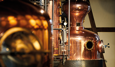 Prinz Brennkessel bei der Destillation